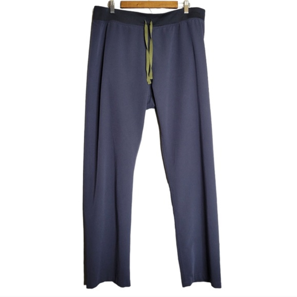 Figs Scrub Pants in Quiet Navy size Small Petite
